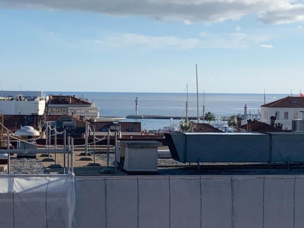 A 2 Pas De La Croisette Lägenhet Cannes Exteriör bild